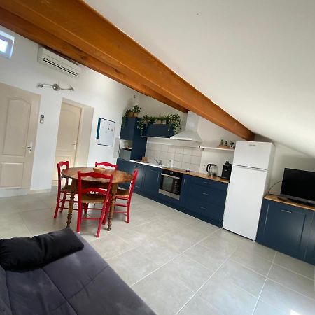 Appartement Climatise Au Pied Du Mont Ventoux Malemort-du-Comtat Esterno foto