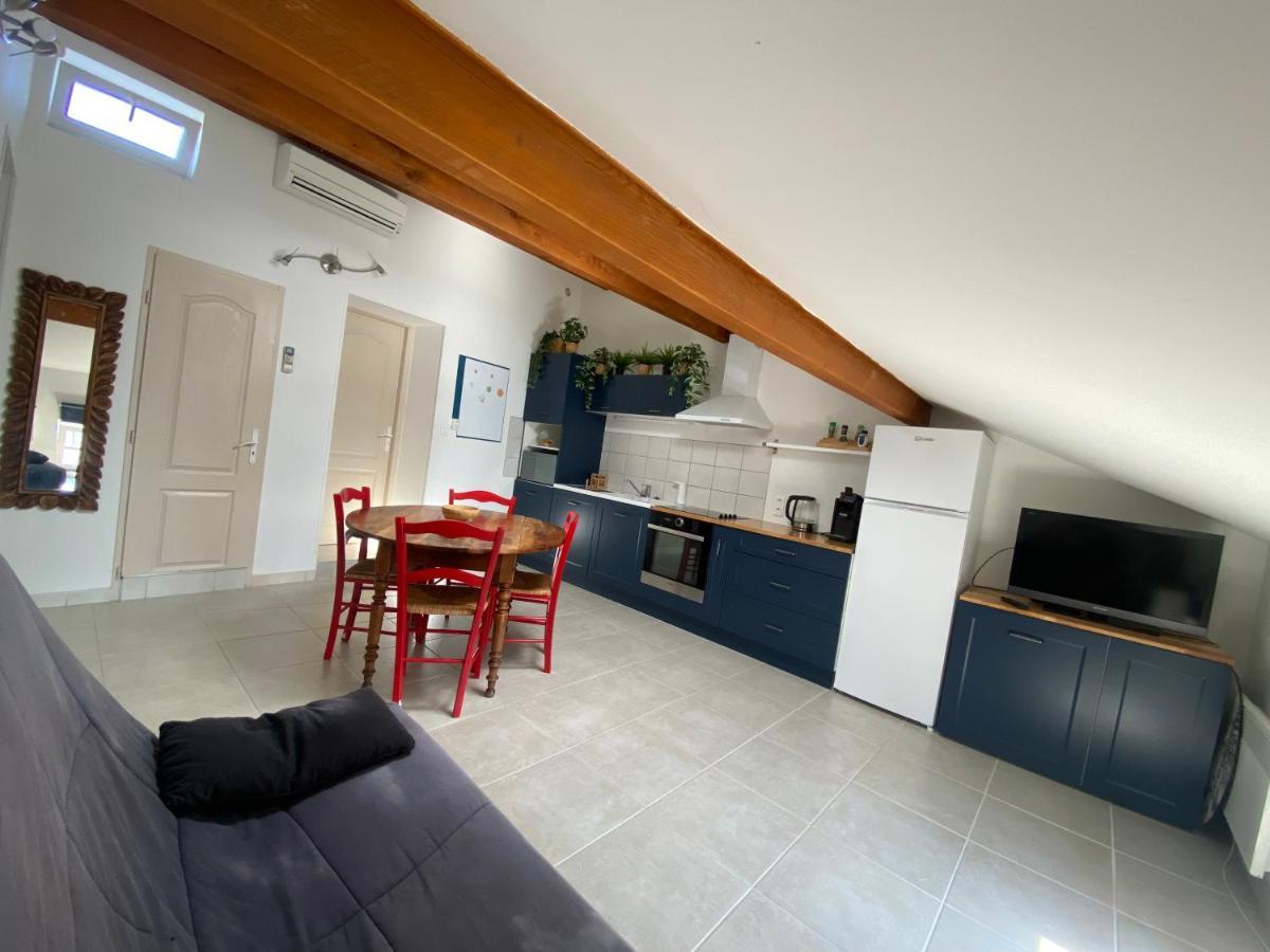 Appartement Climatise Au Pied Du Mont Ventoux Malemort-du-Comtat Esterno foto