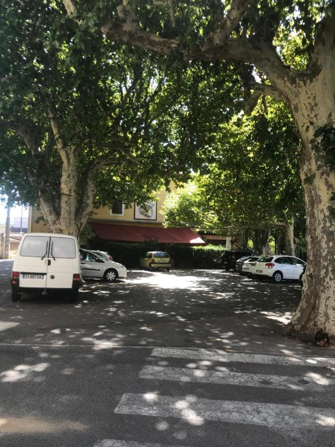 Appartement Climatise Au Pied Du Mont Ventoux Malemort-du-Comtat Esterno foto